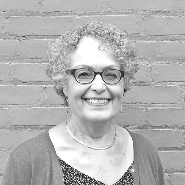 Bio photo of Julia Harrison